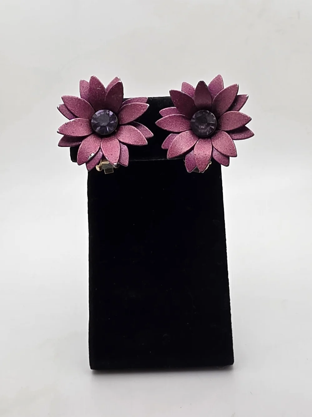 N/A stylish magenta